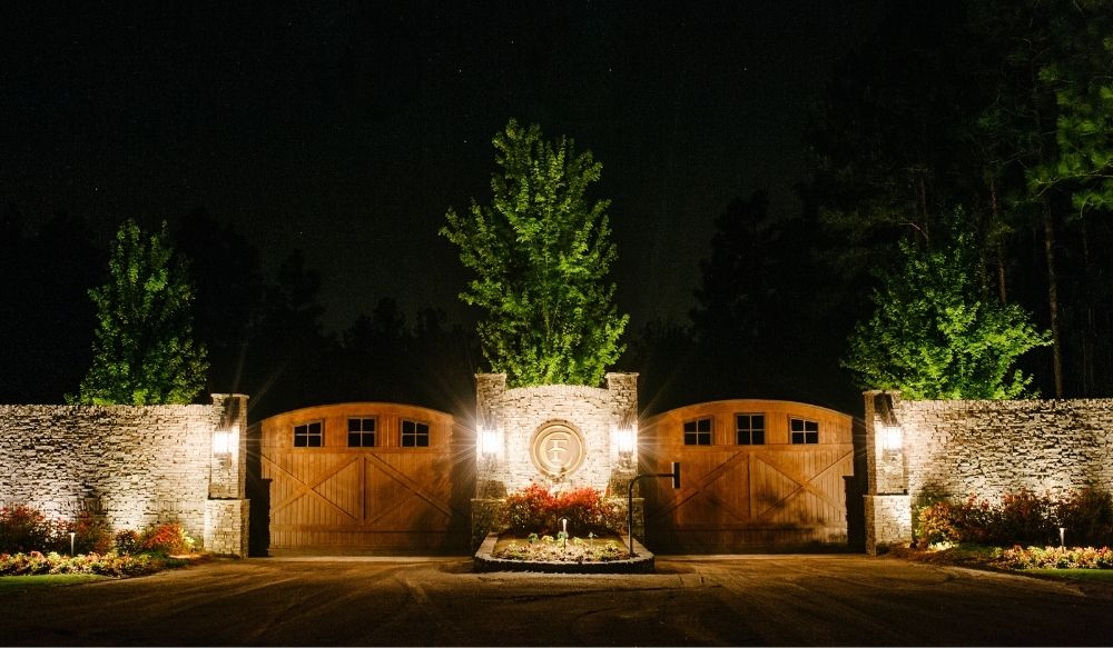 commercial outdoor lighting