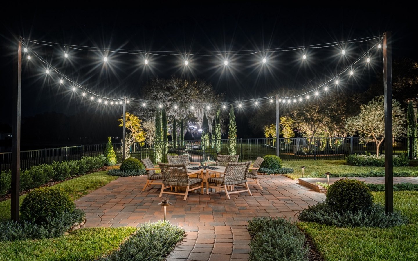 College Grove Professional Outdoor Lighting Installers