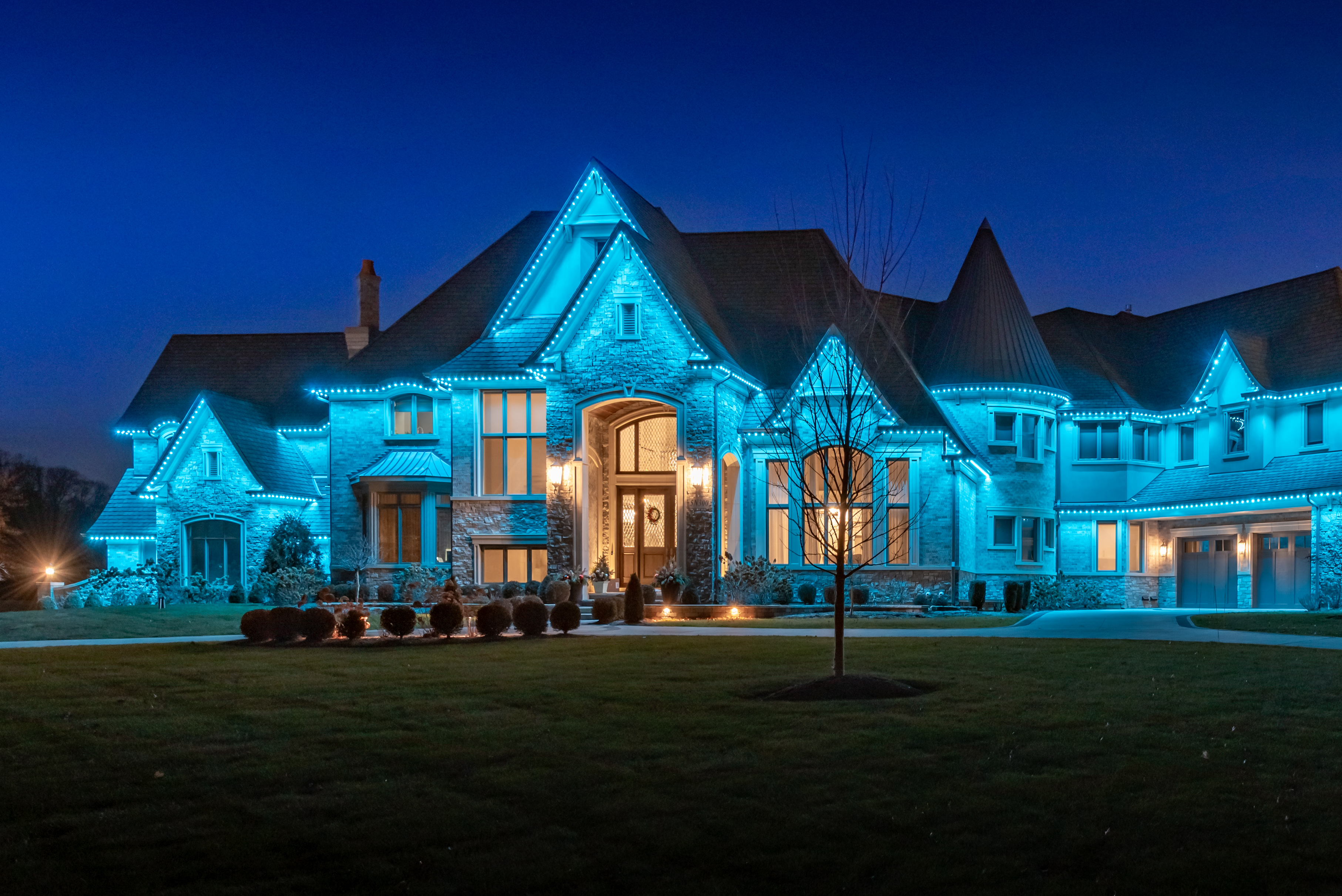 permanent roofline lighting in Ivy, Virginia