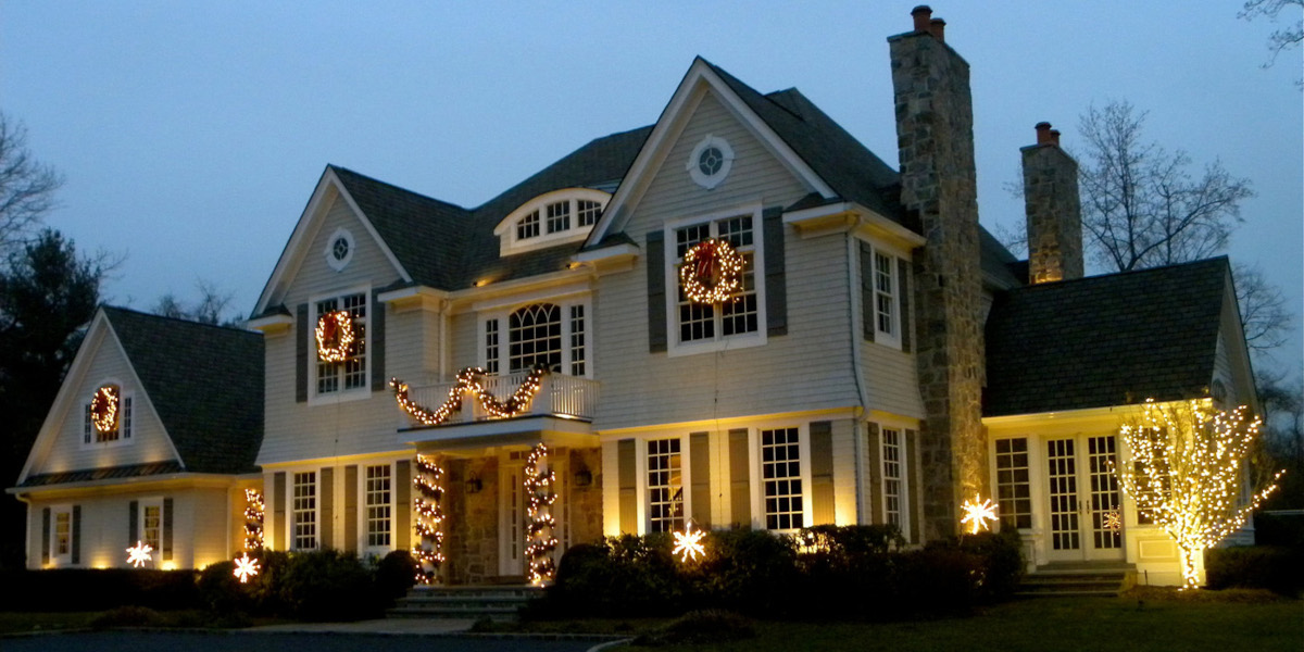 Celebrate the Holidays in Wilmington with Outdoor Lighting Perspectives