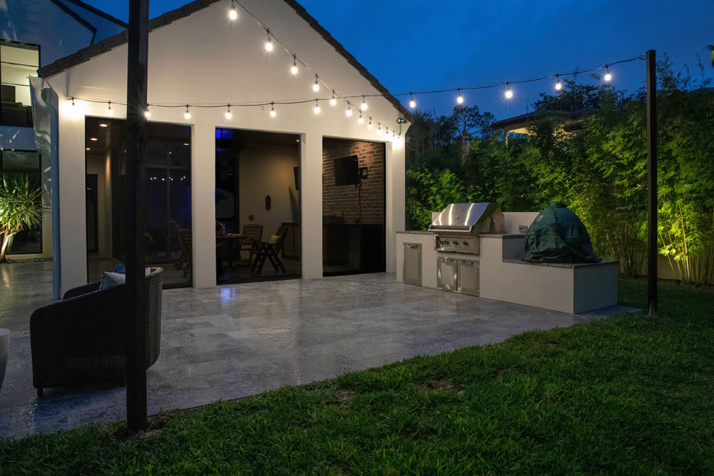 patio lights, string lights