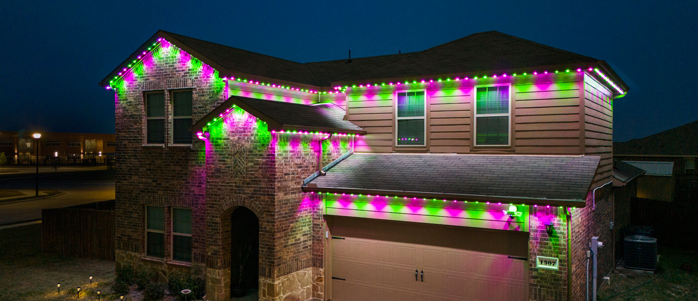 Aurora, Ohio permanent roofline lighting