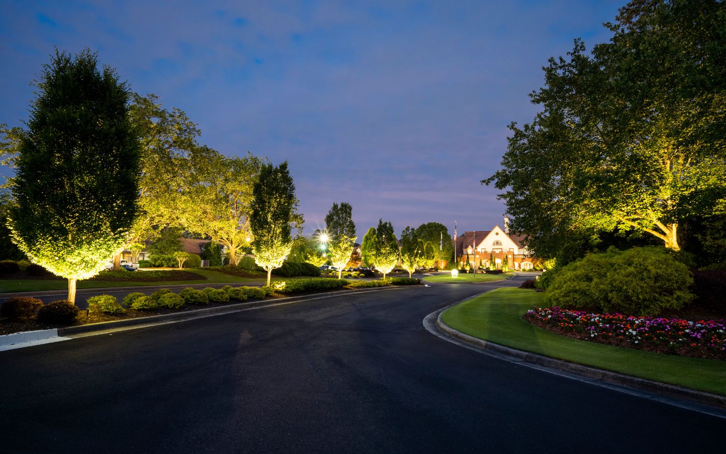 Charlotte-neighborhood-entrance-illumination