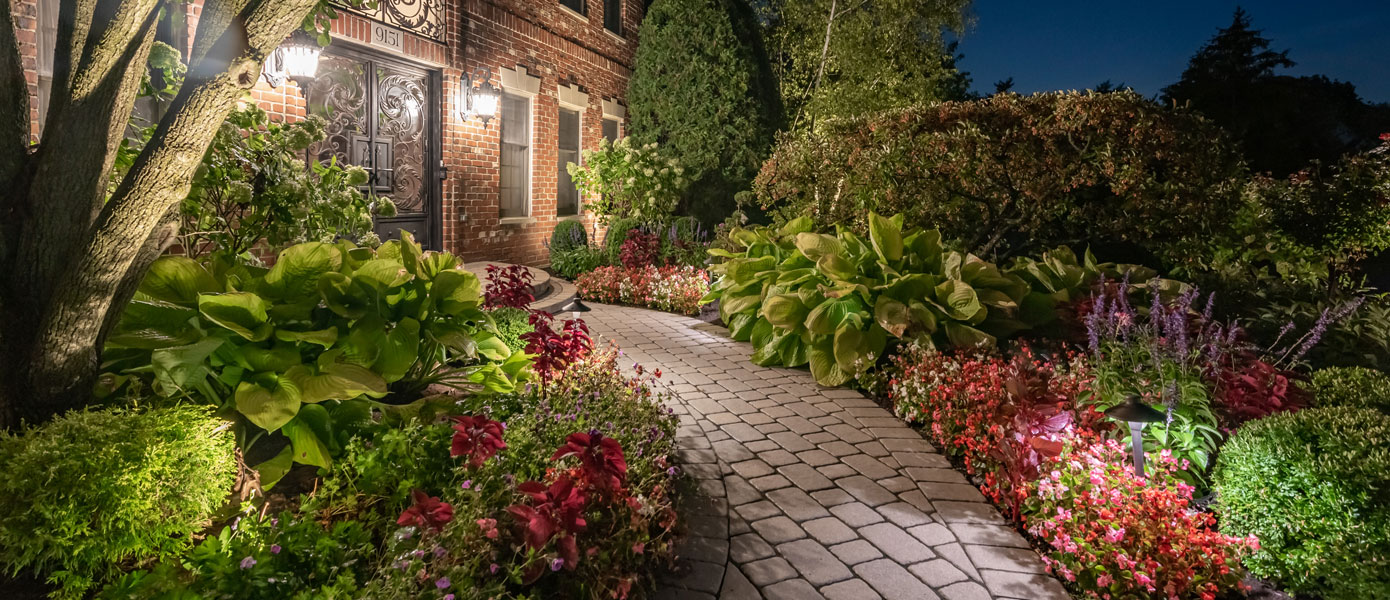 outdoor path lighting installation in Saint John, IN